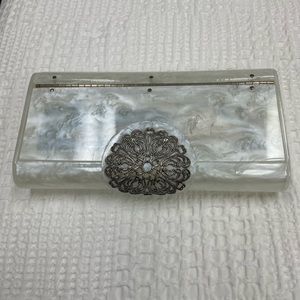 Beautiful WILARDY lucite MCM vintage clutch purse.